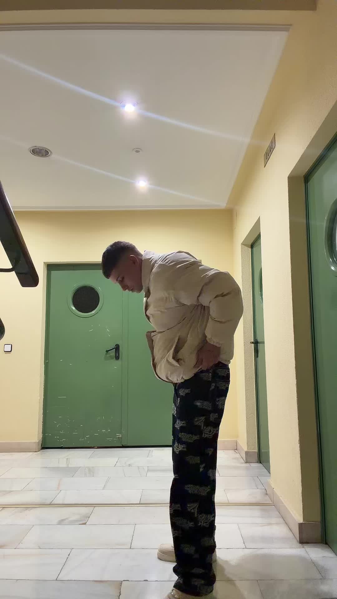 @Freeshboy