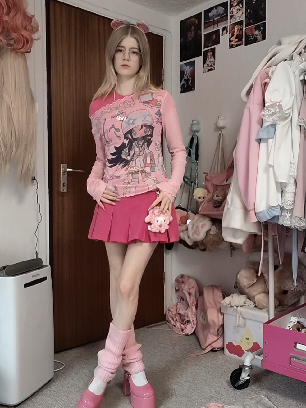 @:D