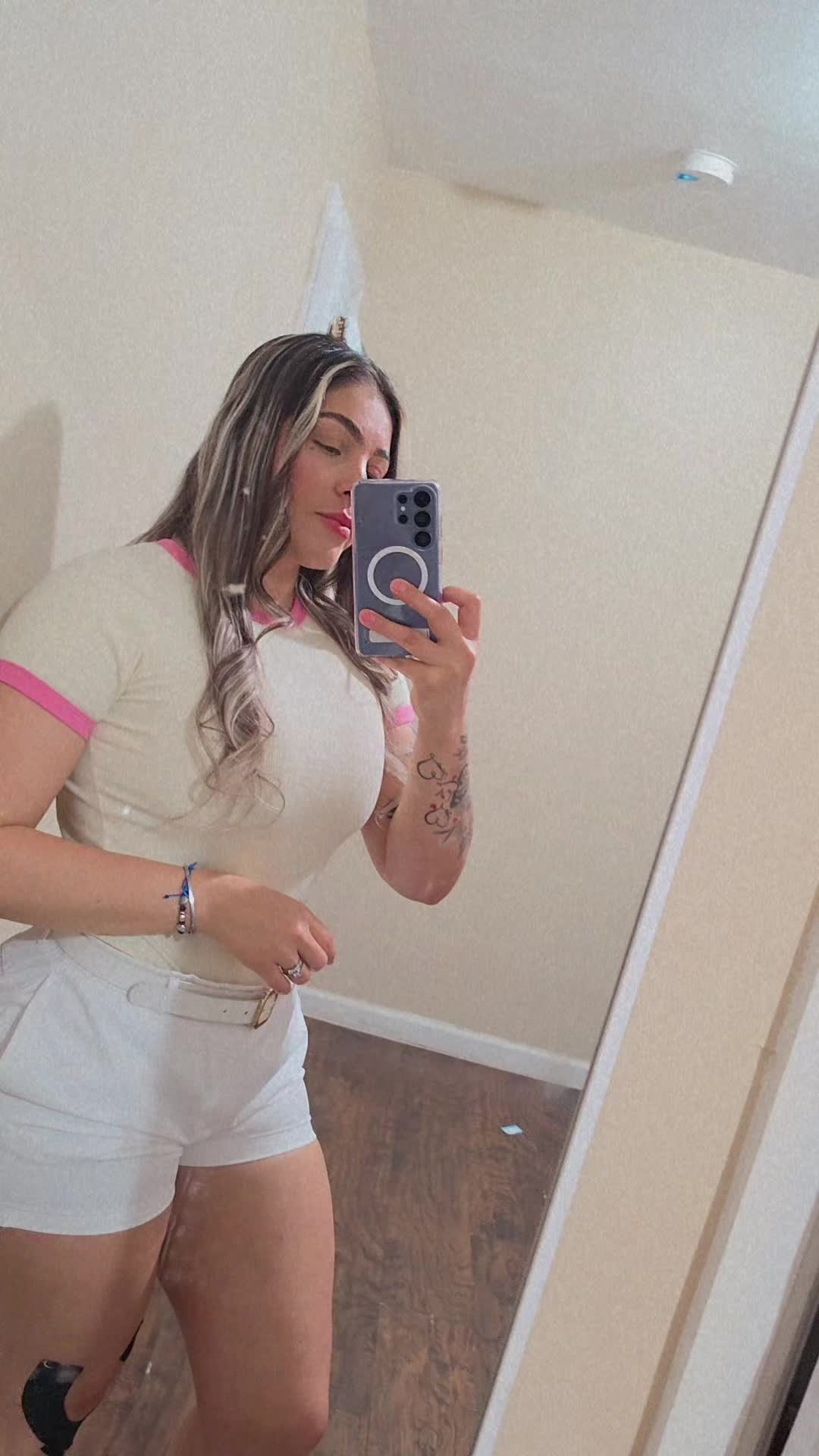 @Mireyita
