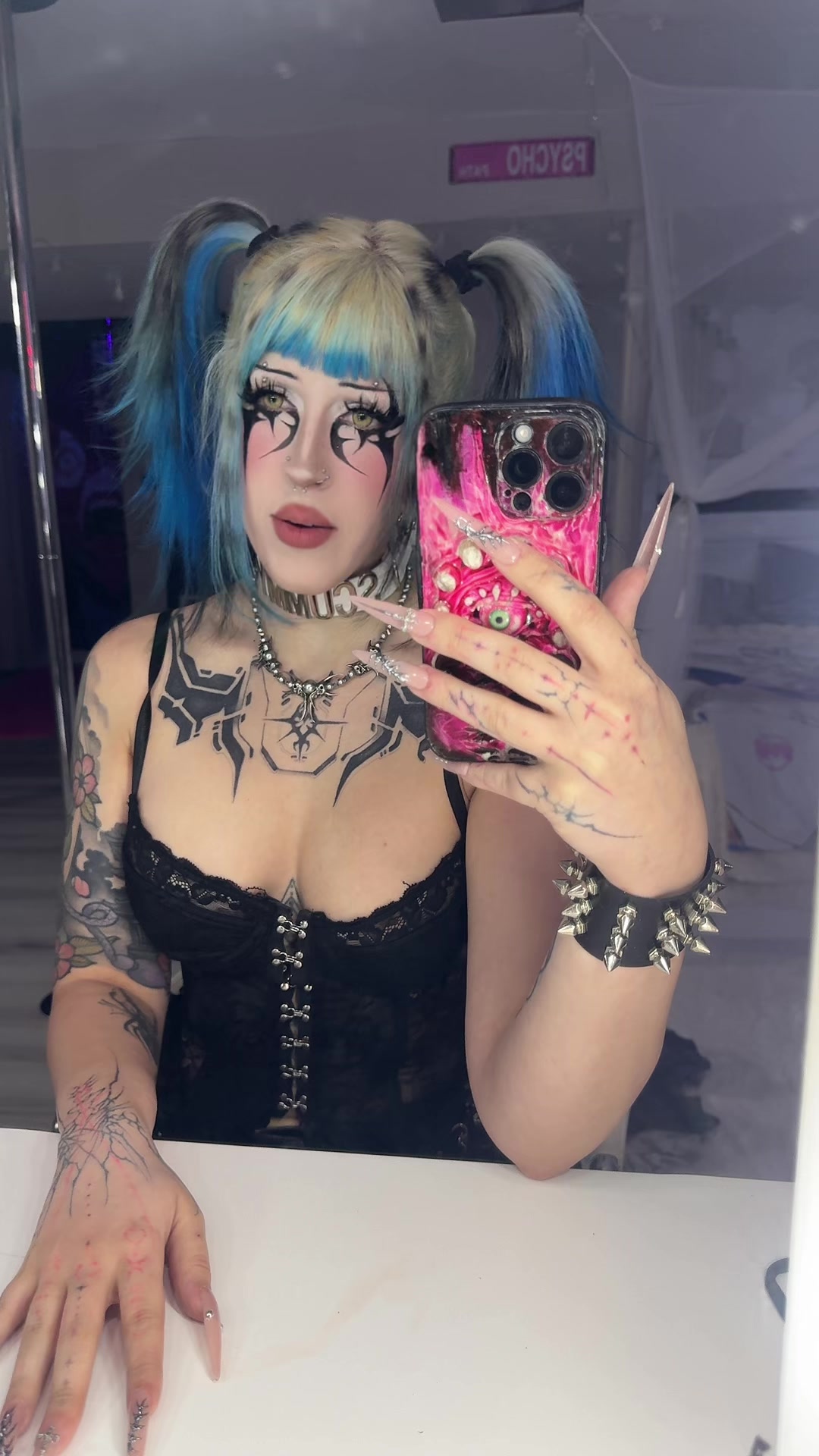 @Kamikaz3girl