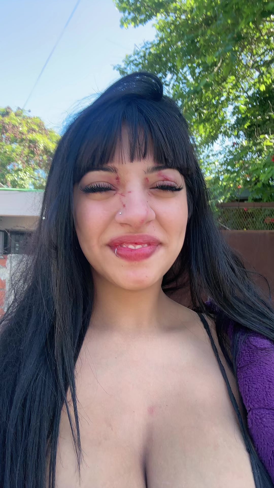 @Anaahii1