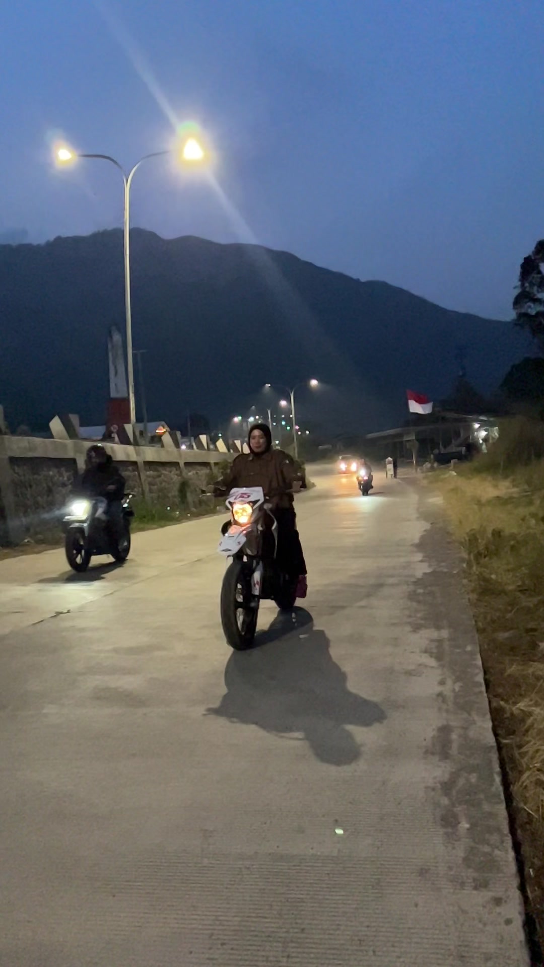 @azizah driver Garut