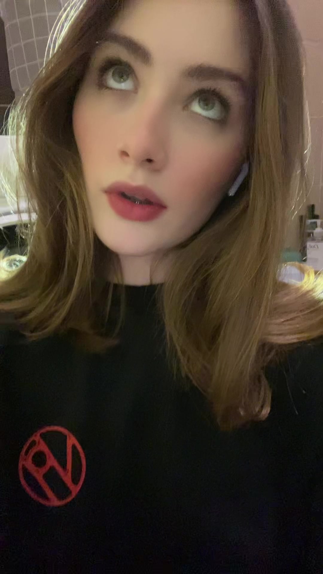 @_littleannenkova