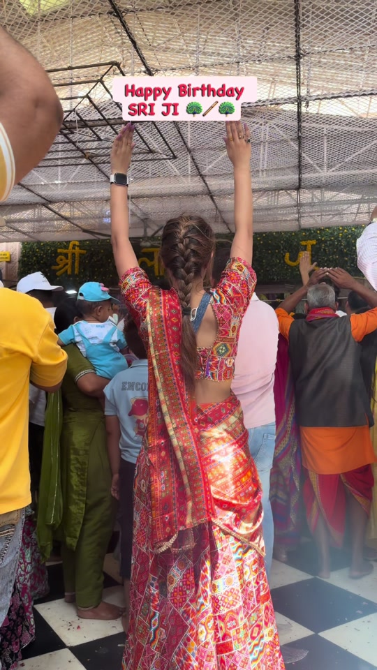 @Komi🇮🇳