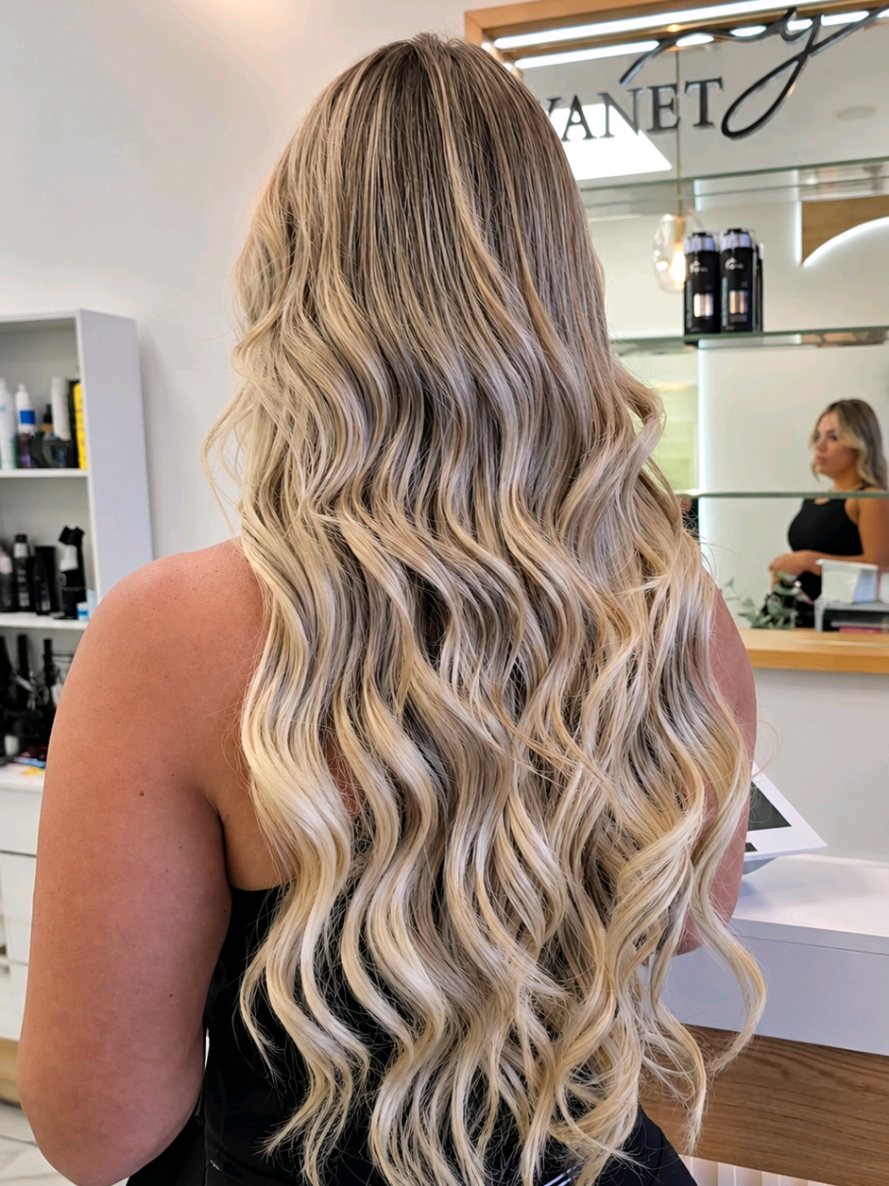 @Yanet Carmenate Salon