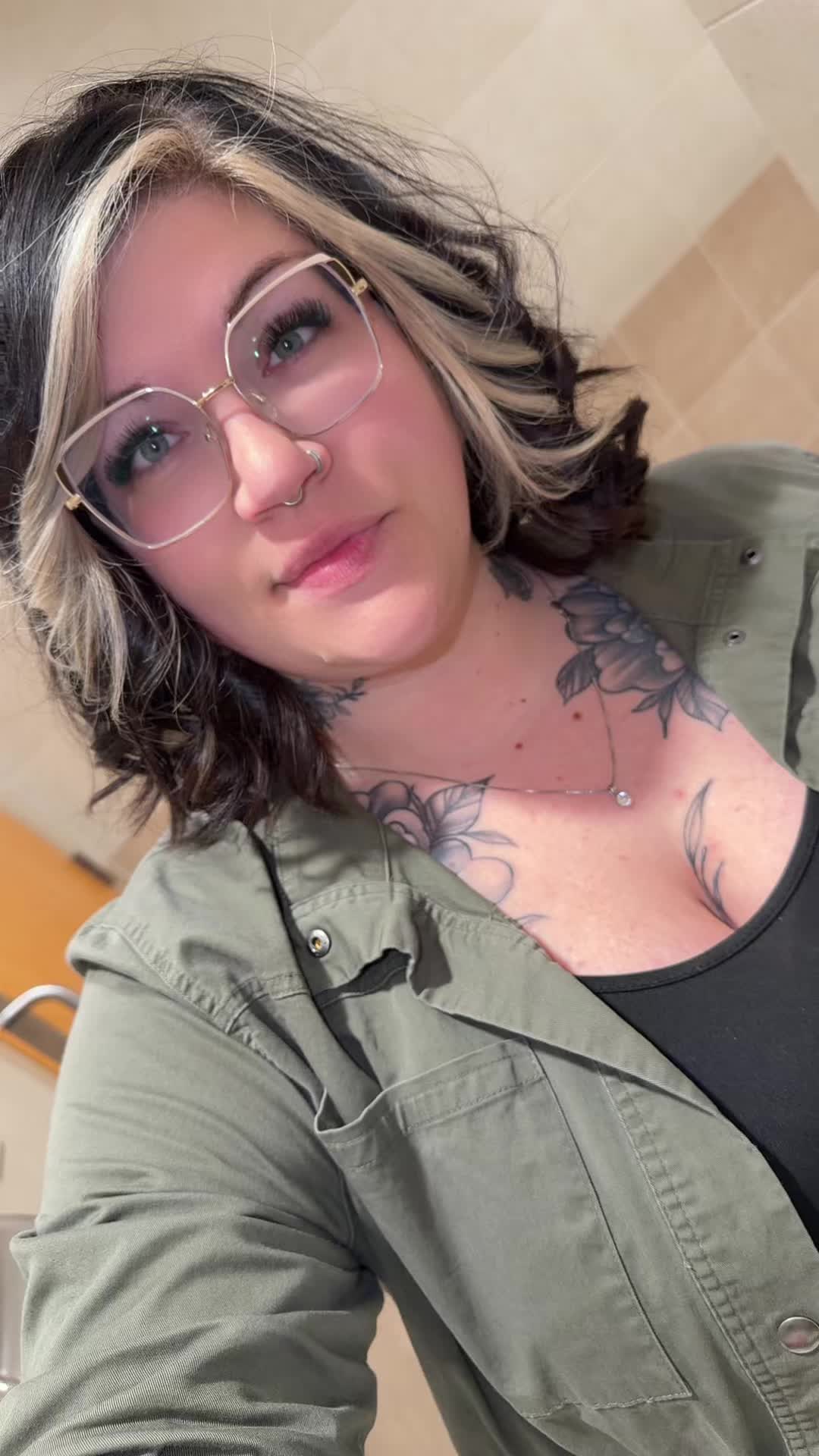 @𝓜𝓸✨😈