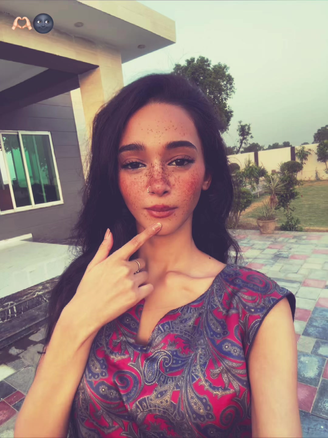@ayeshaazhar_official