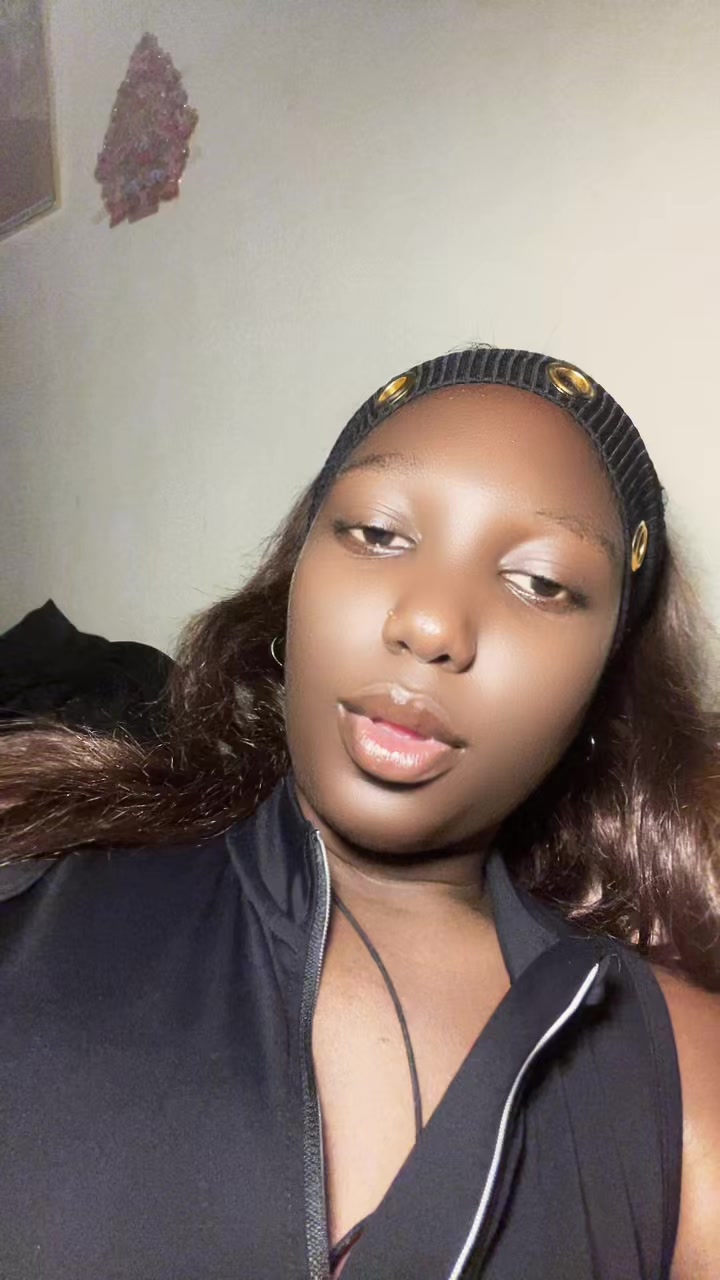 @🦋𝖆𝖓𝖌𝖊 🌸la TIPETTE (✿◠‿◠)