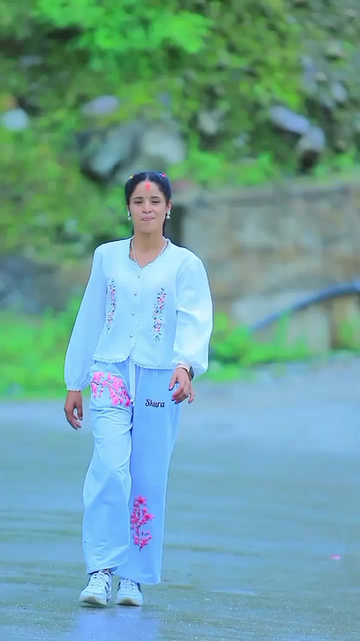 @Laxmi Upadhyay❣️