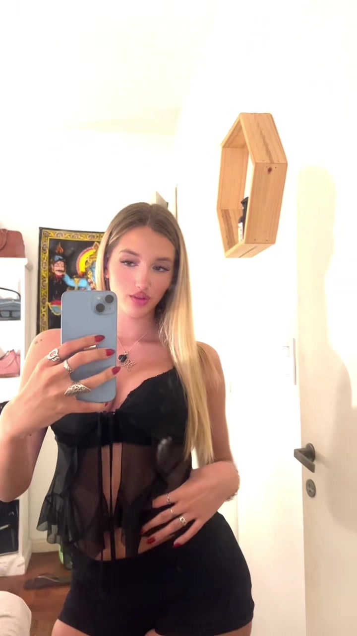 @clara