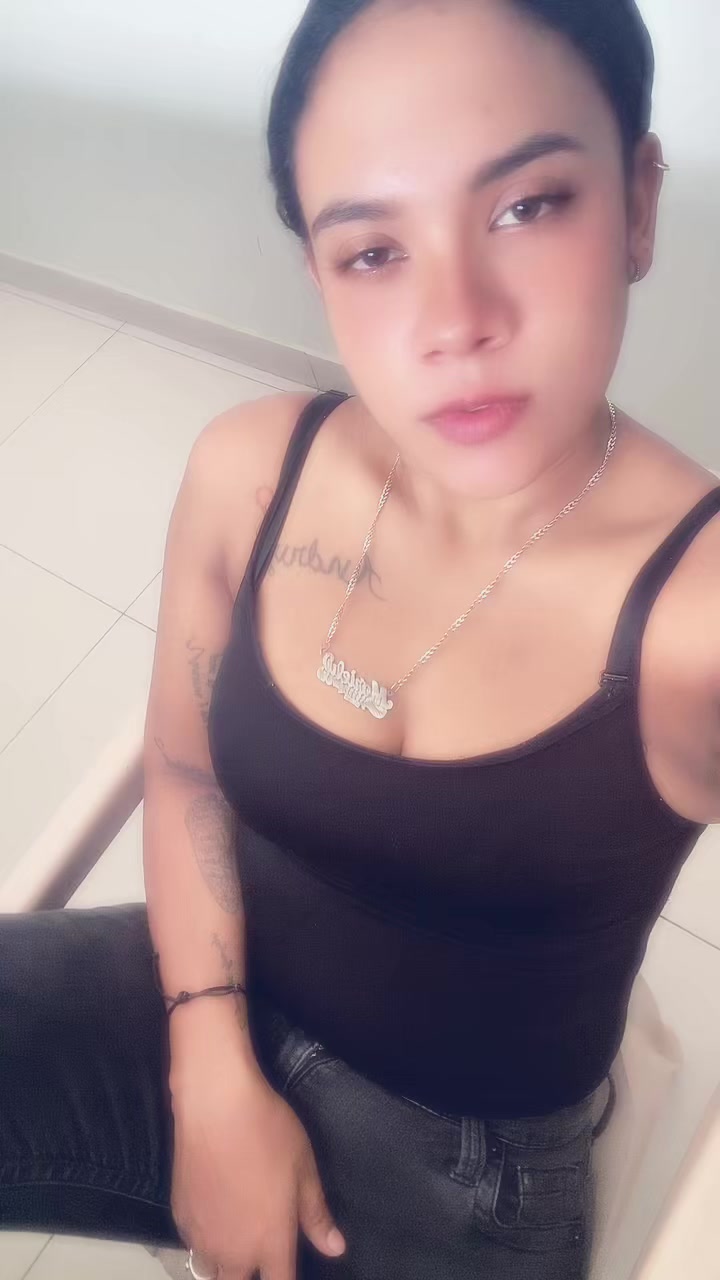 @Mart&iacute;nez 😌🖤