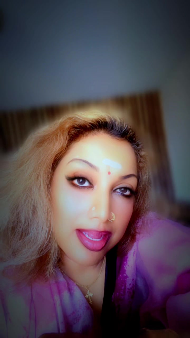 @Shobananava🇨🇦🇱🇰🇸🇬🇳🇬