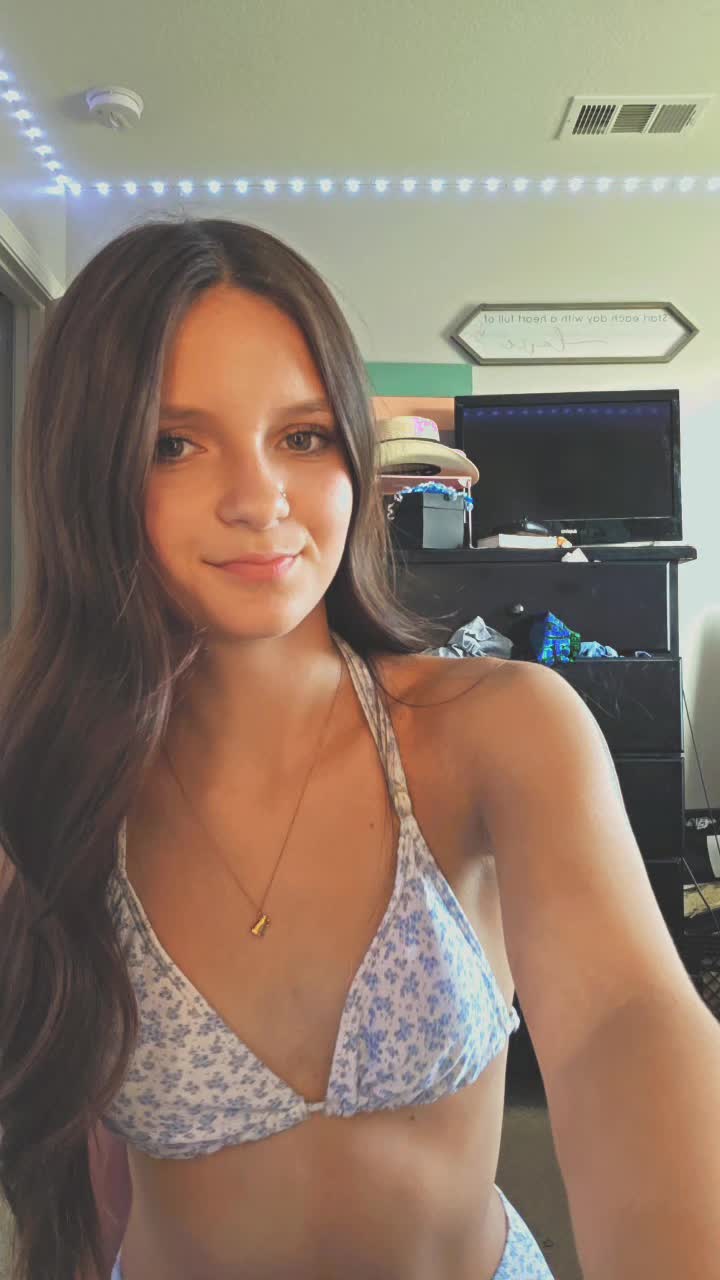 @Lindsiee_.xo