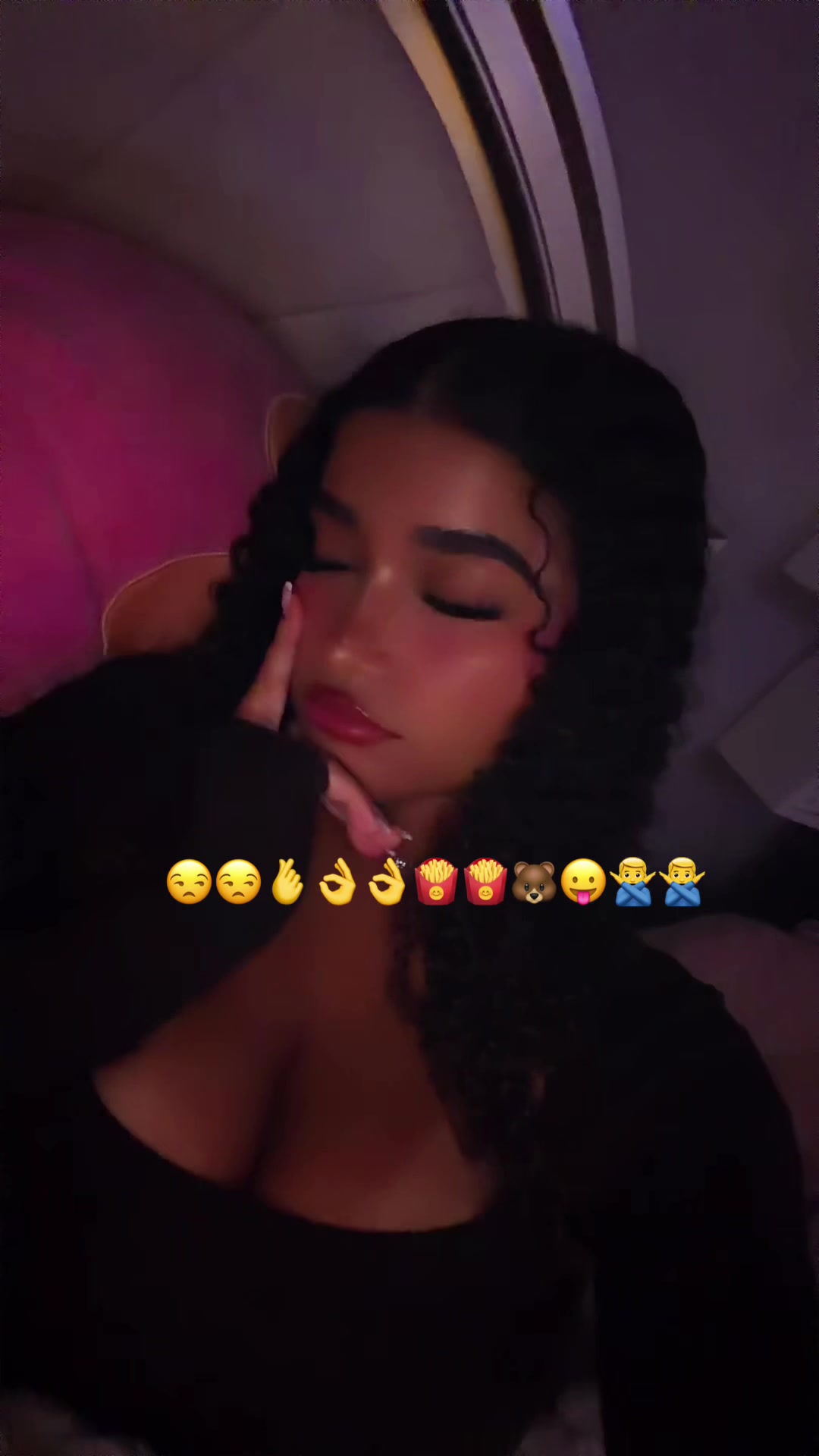 @🦄