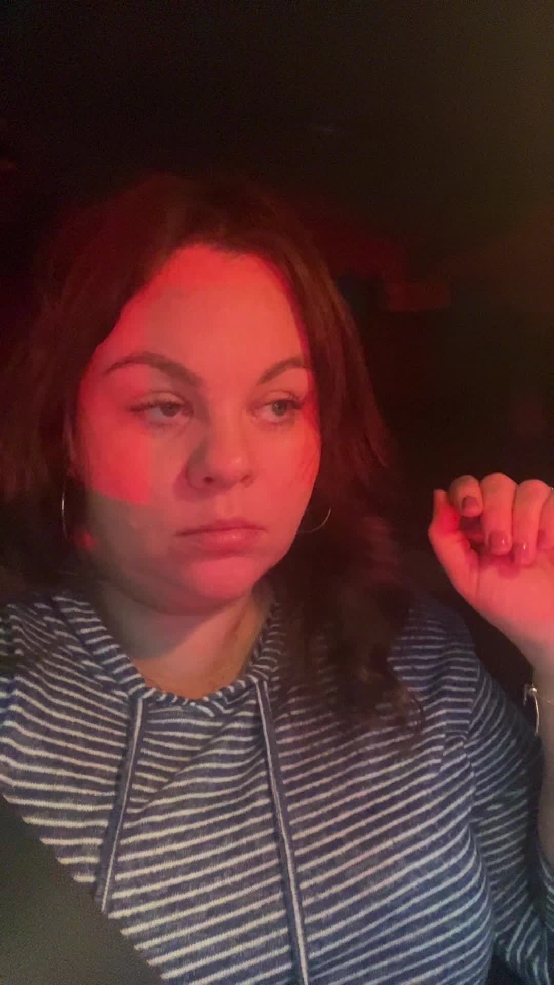 @sarahDoingTheTik