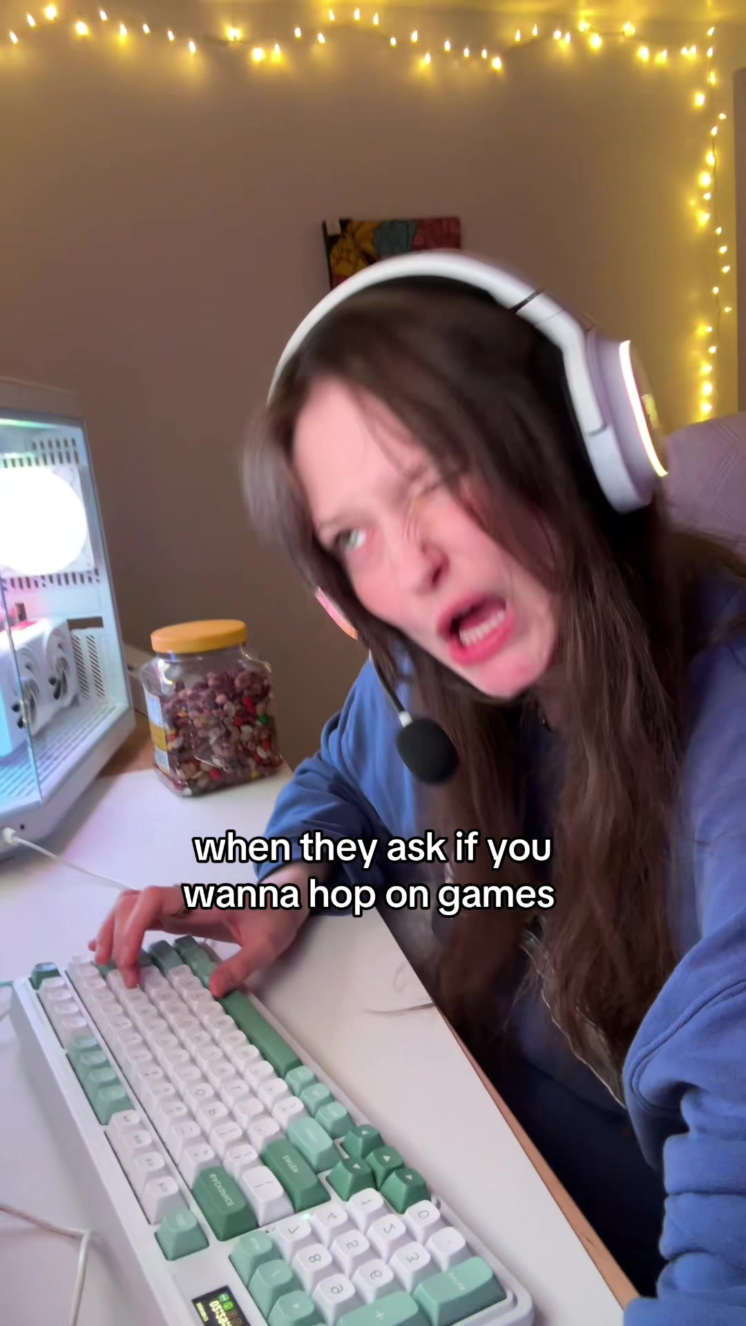 @sarahadamstv