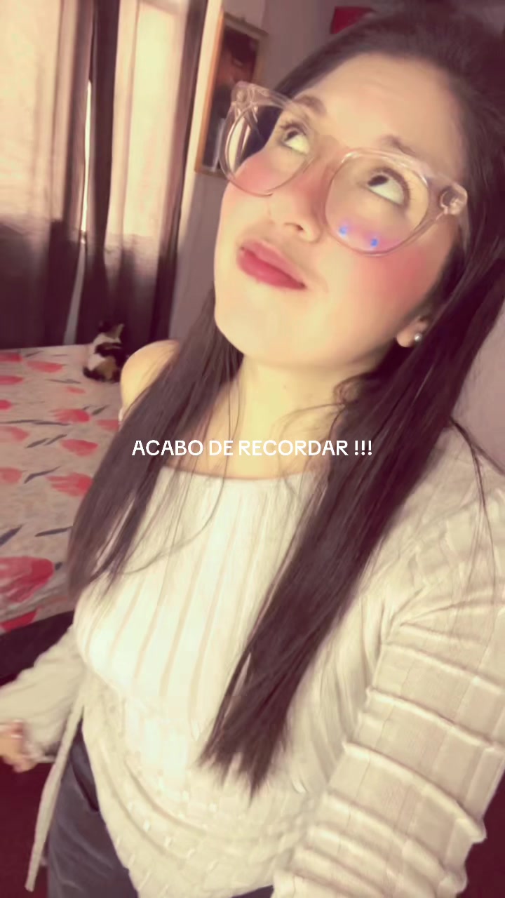 @Chelmi✨