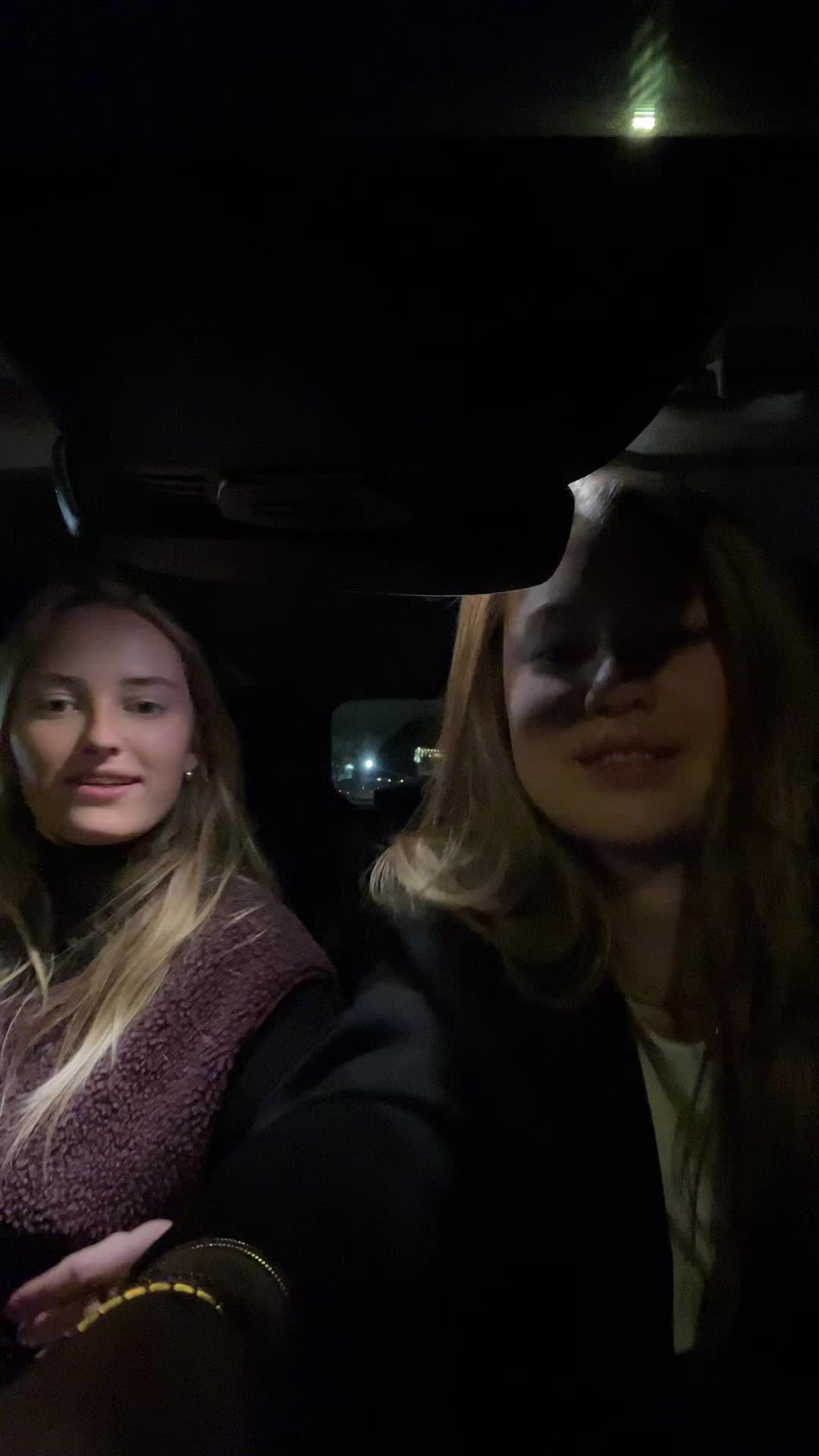 @Ella