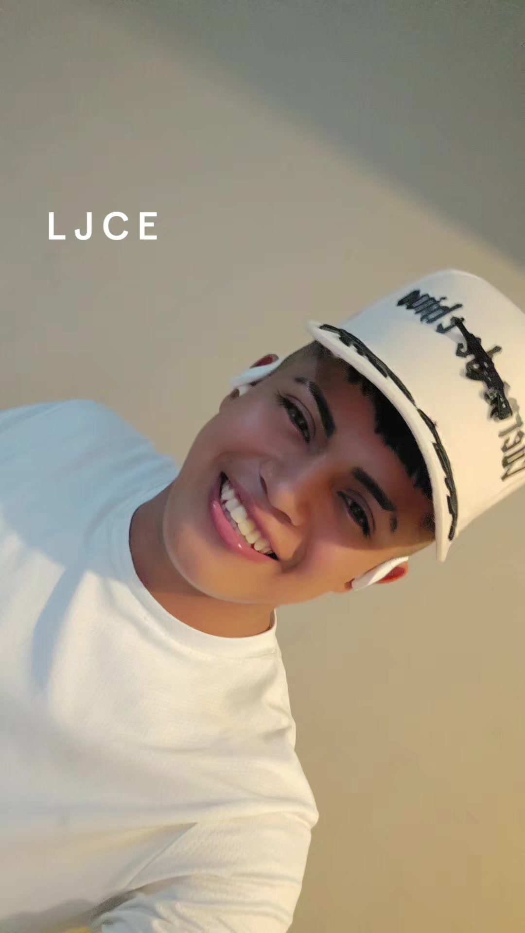 @LENER CASTRO