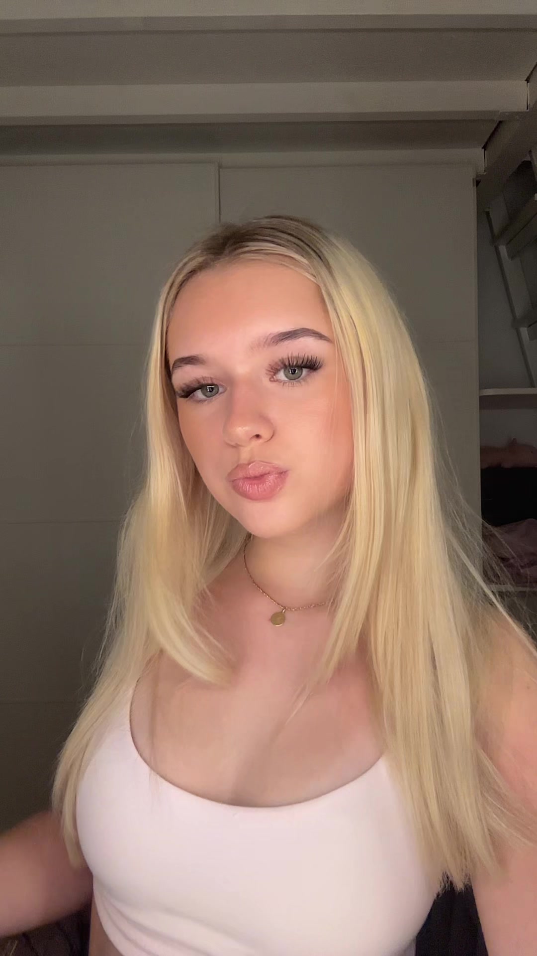 @ellamagnutellaaa