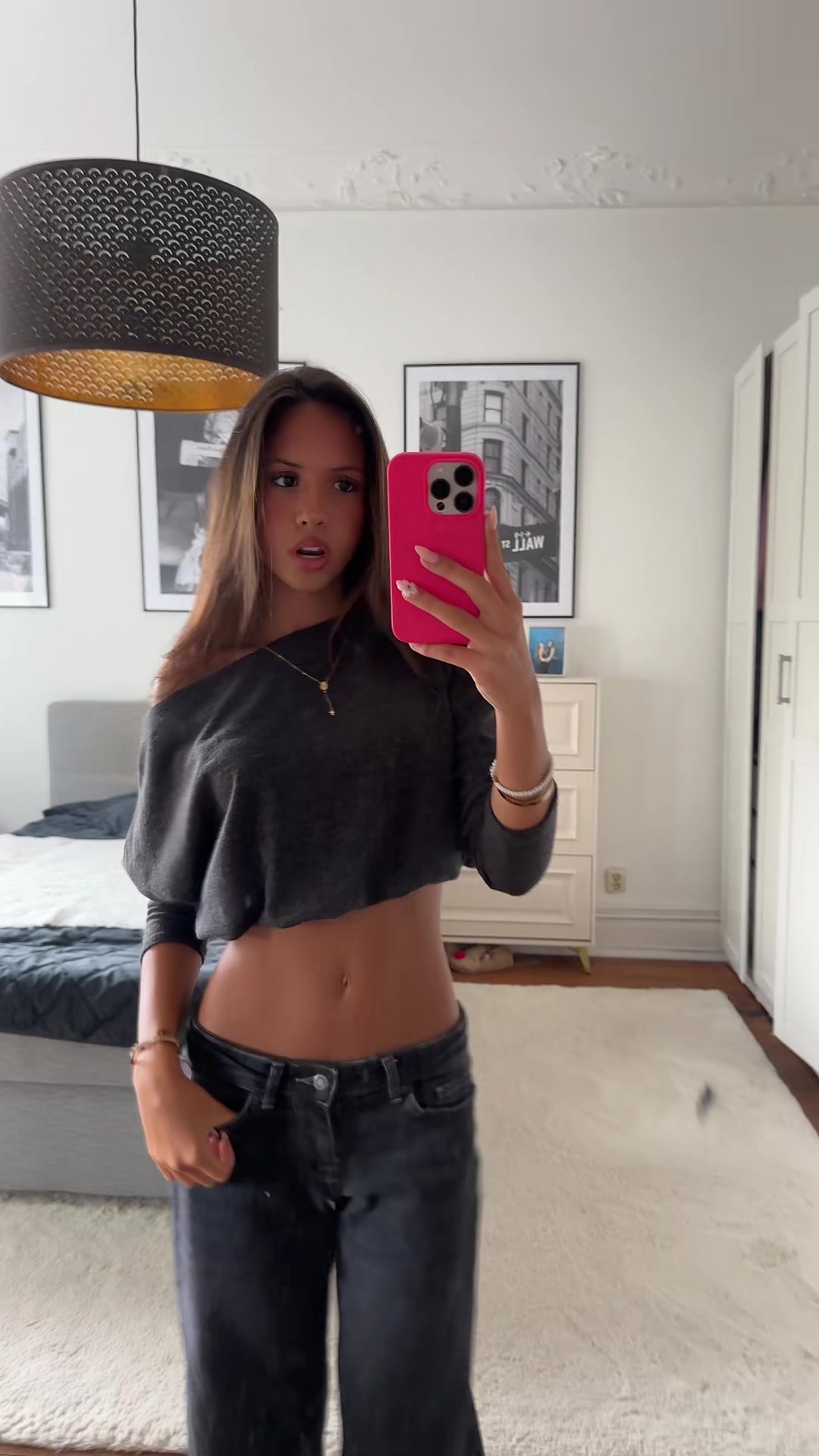 @Luna