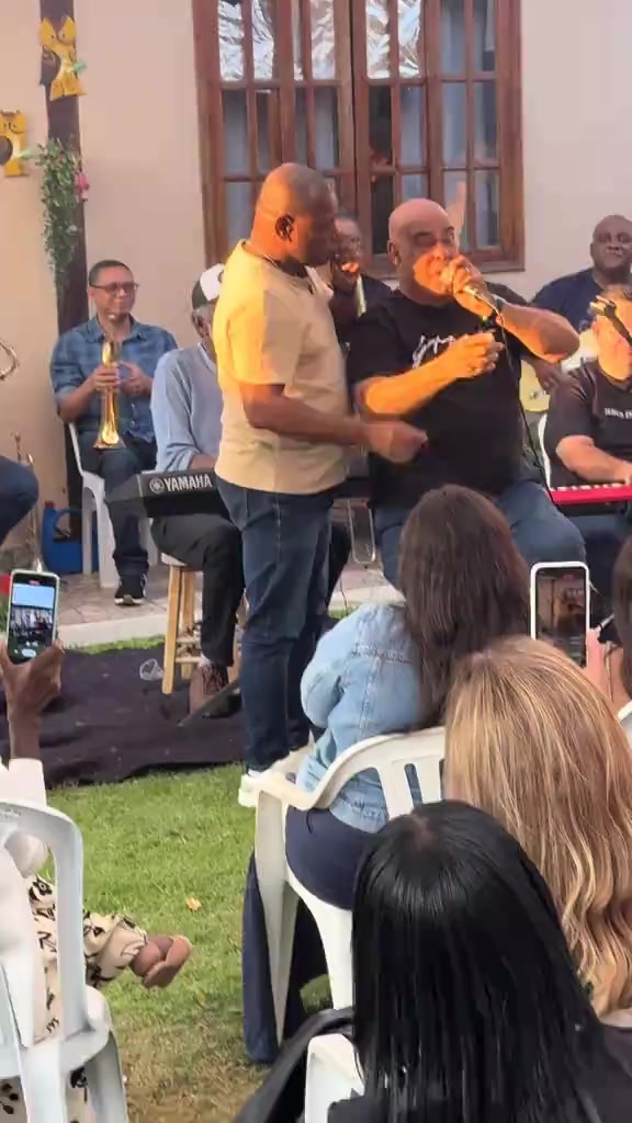 @alessandroferoficial