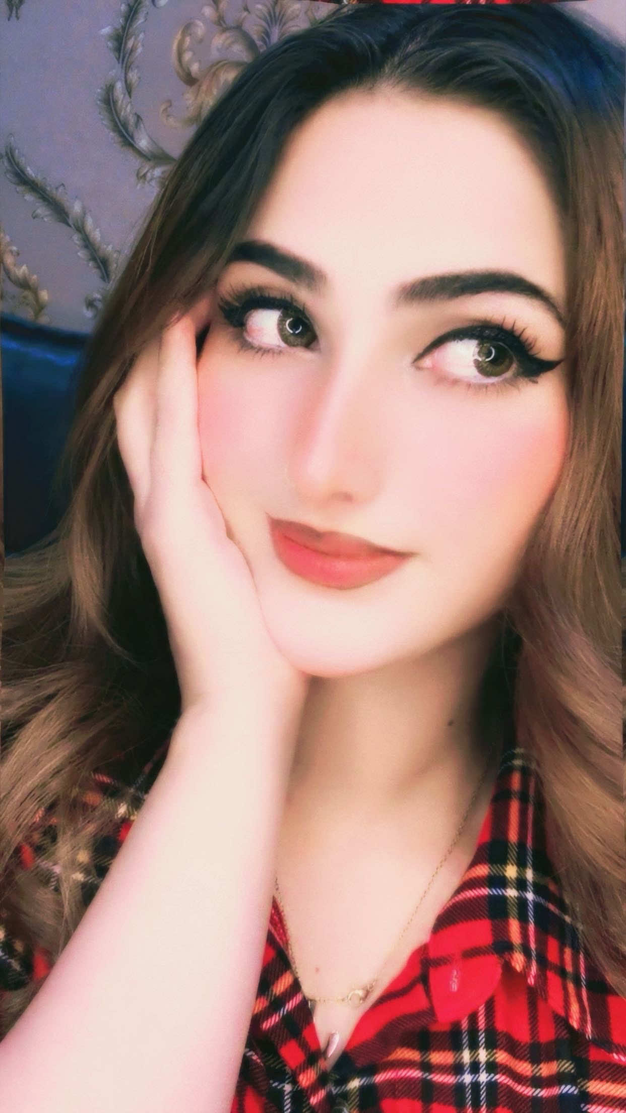 @Maira🌸