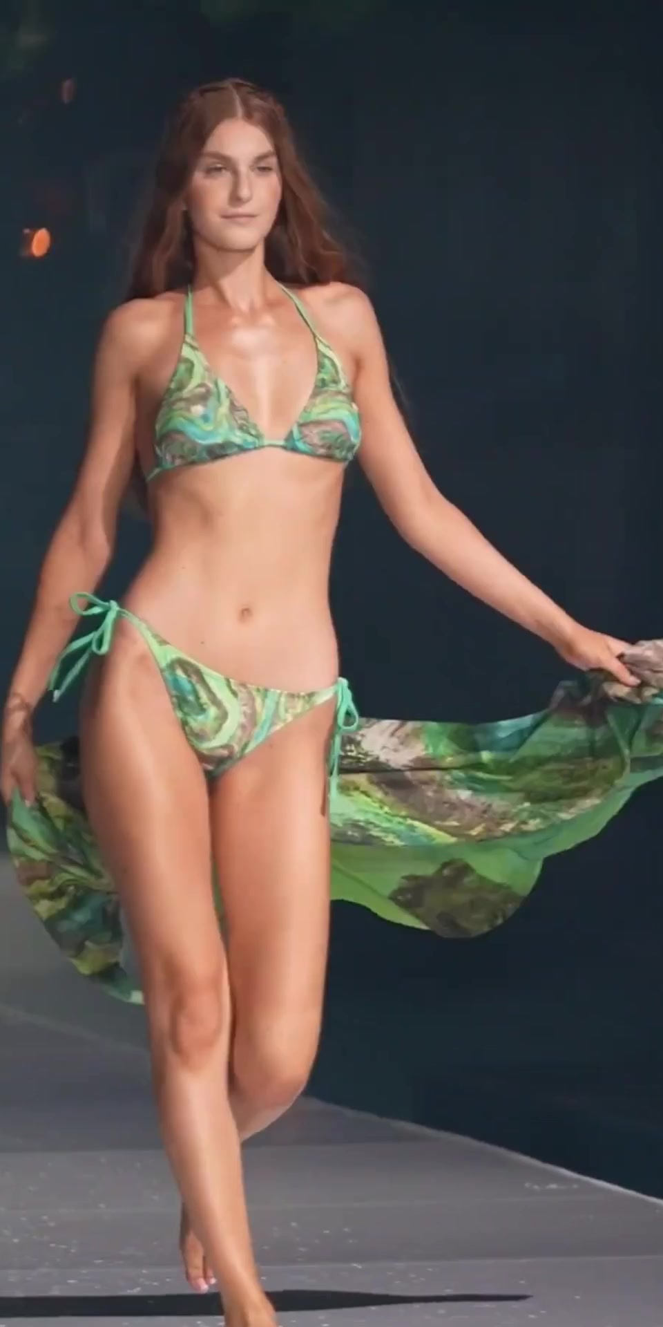 @FASHIONUDIRA