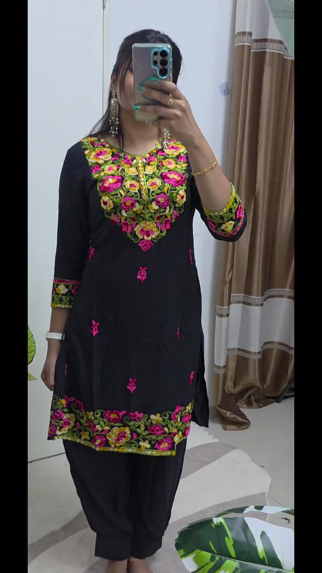 @Sai Fashion House
