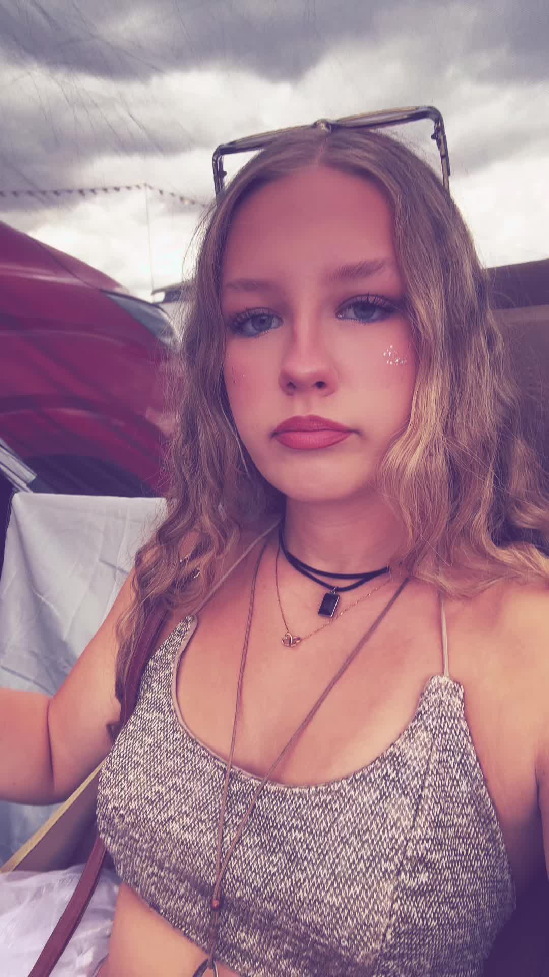 @emilyy