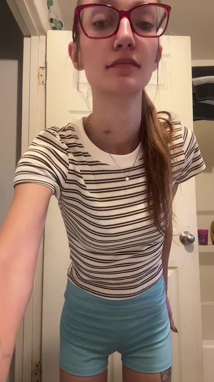 @Megan Perry