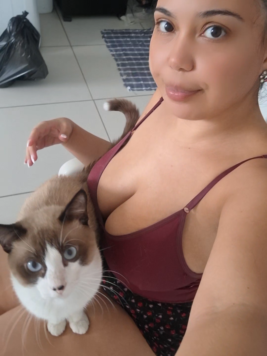 @Esther Silva✨️