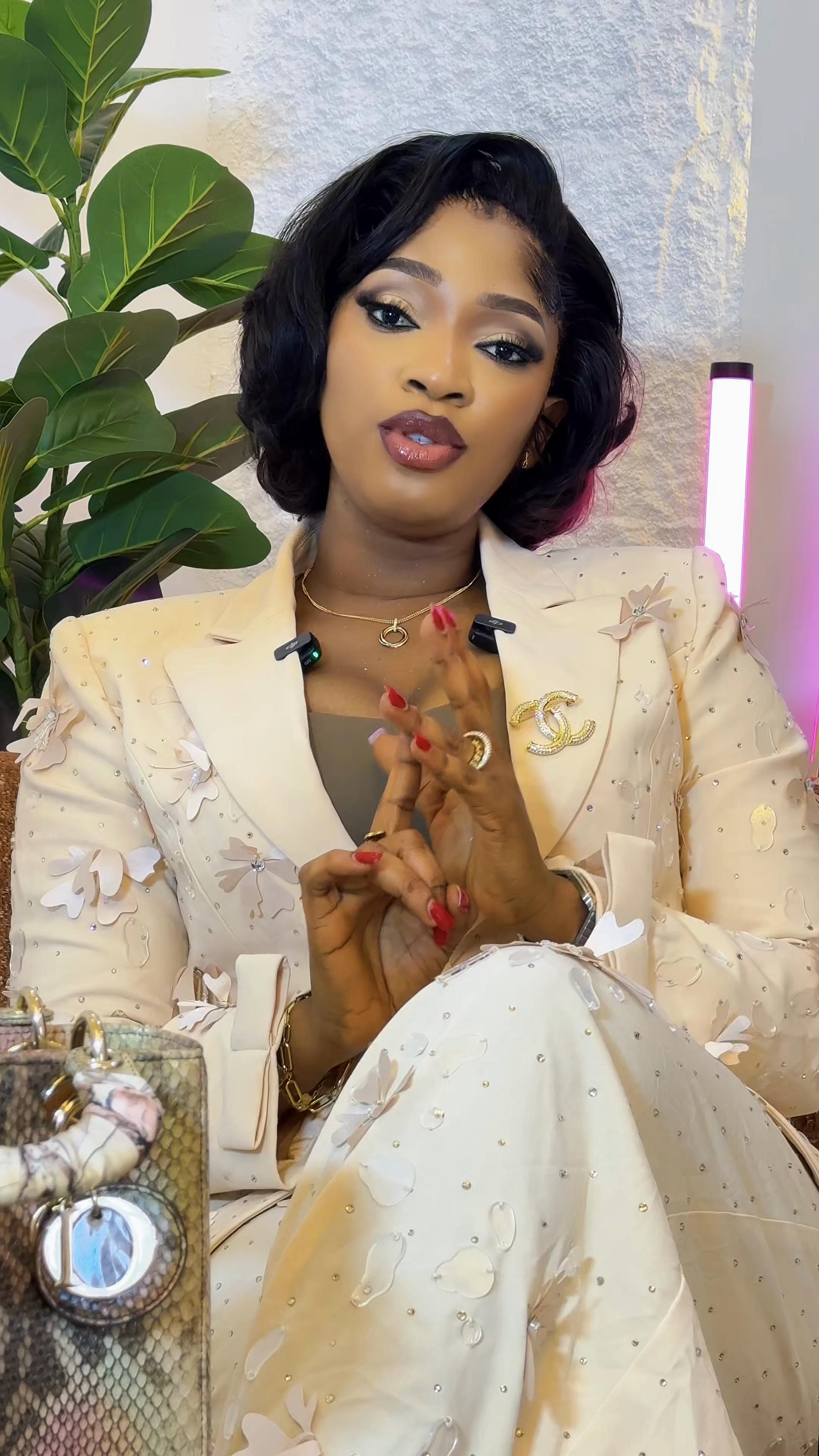 @Dj&eacute;lykaba Bintou