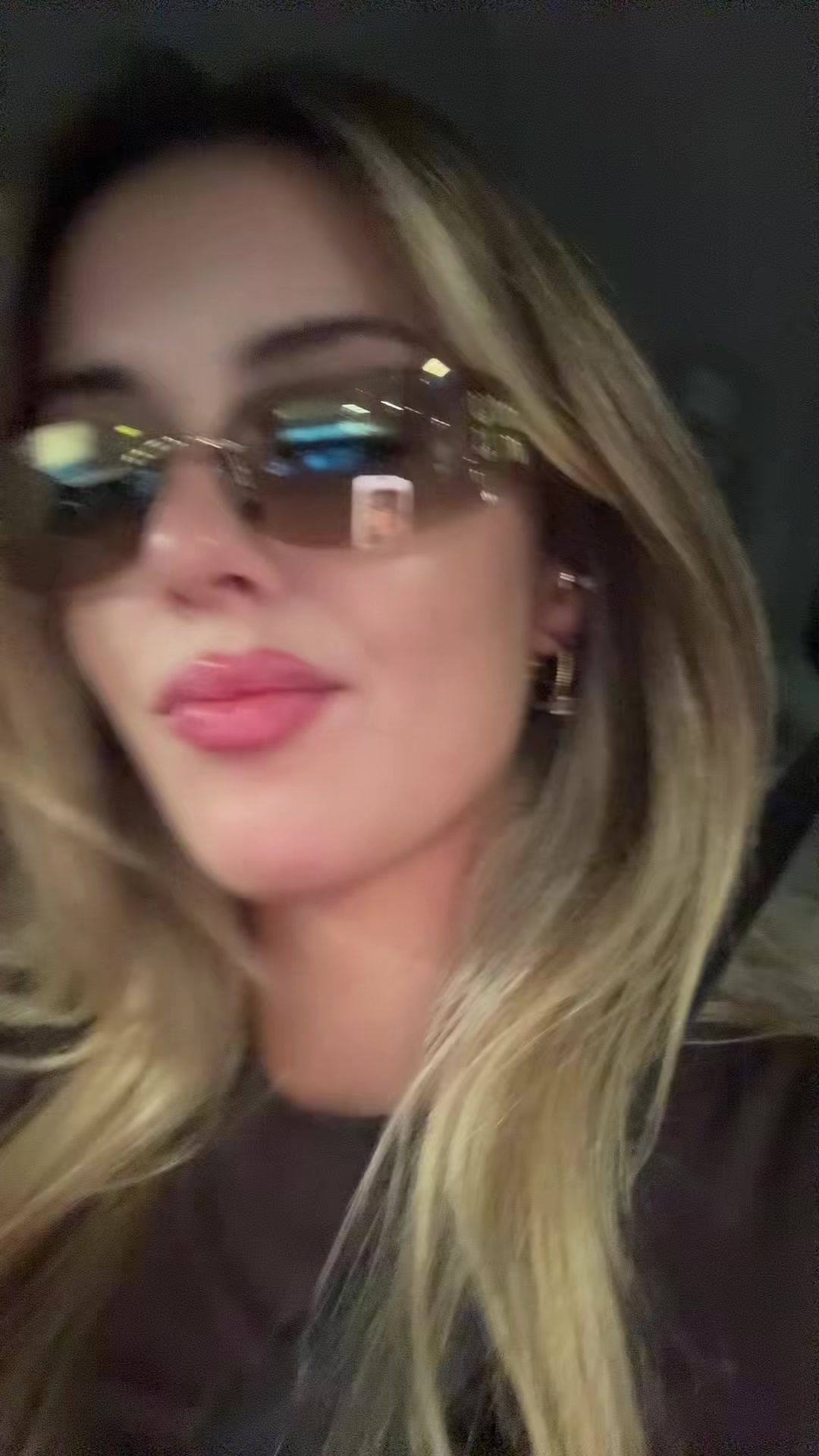 @ela erkmen