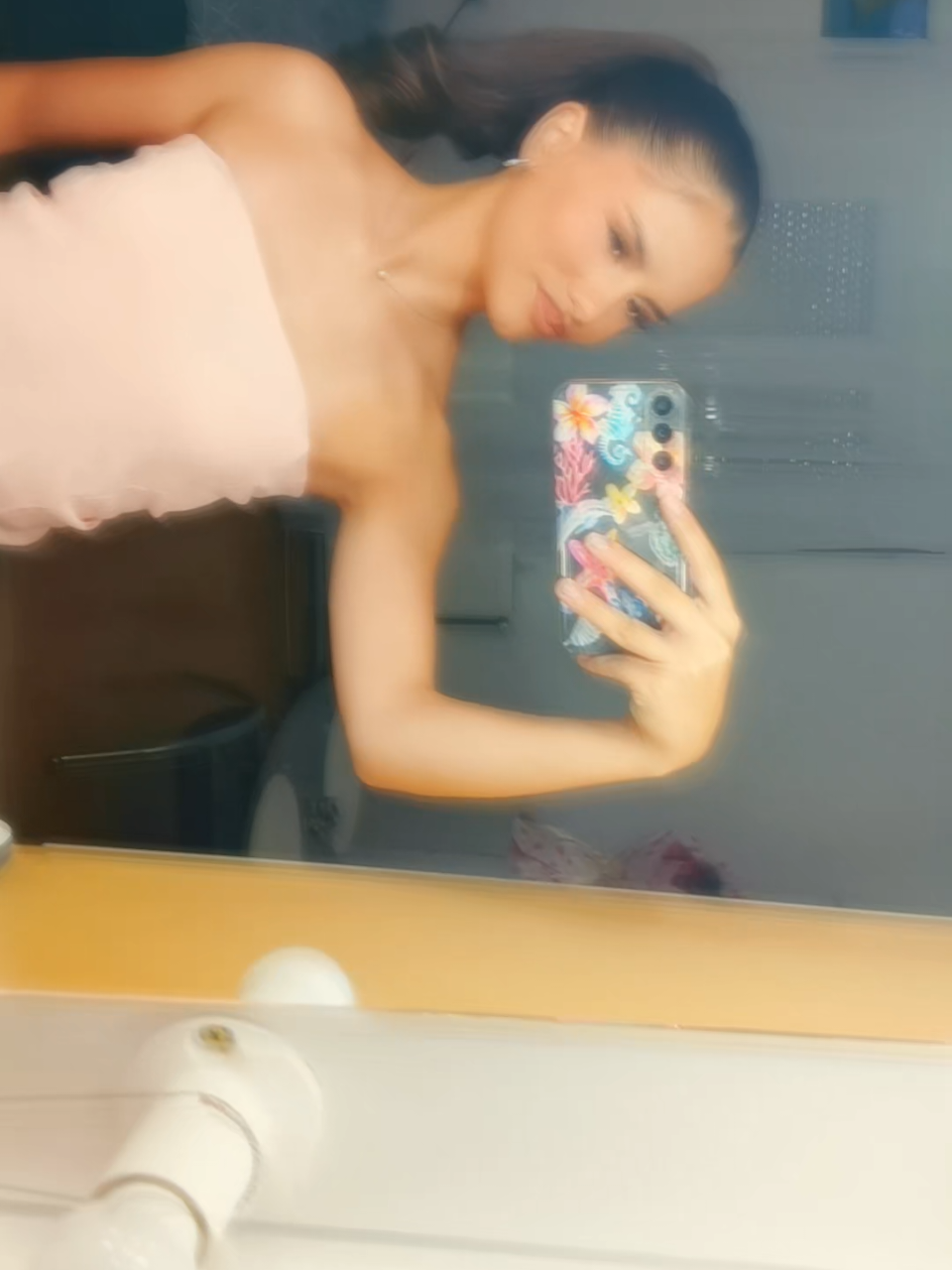 @𝓷𝓮𝓻𝓪