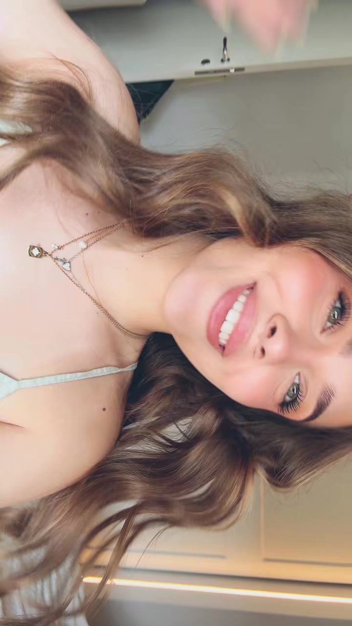 @𝓮𝓵𝓮𝓷𝓪