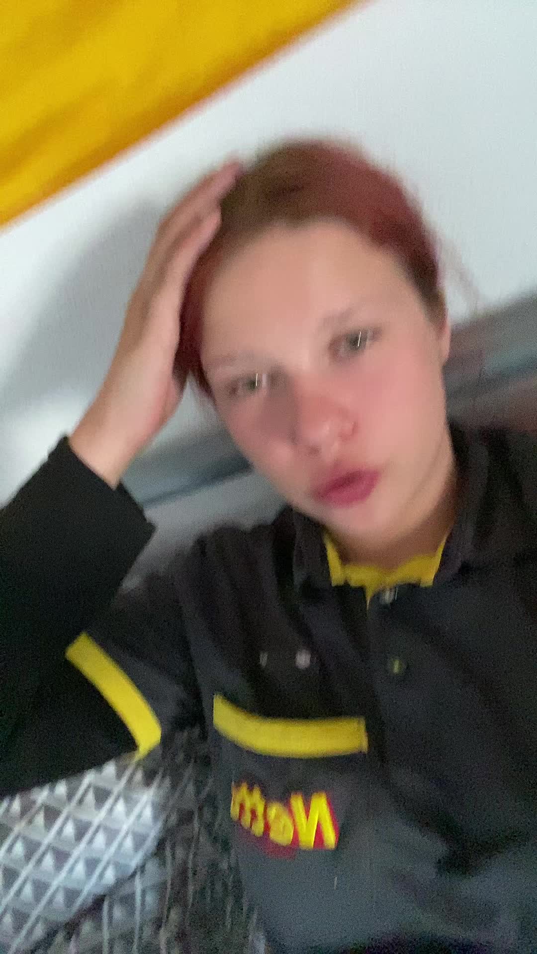 @larissabaddie1