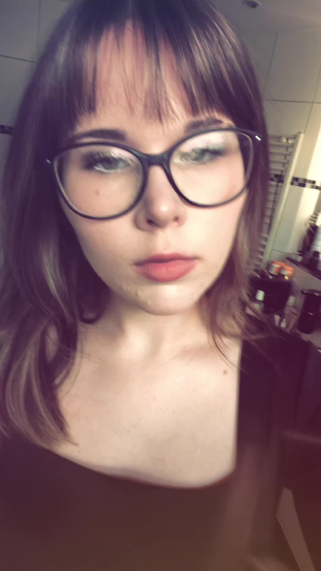@𝕁𝕆𝕃𝕀𝔼 玫瑰🌸