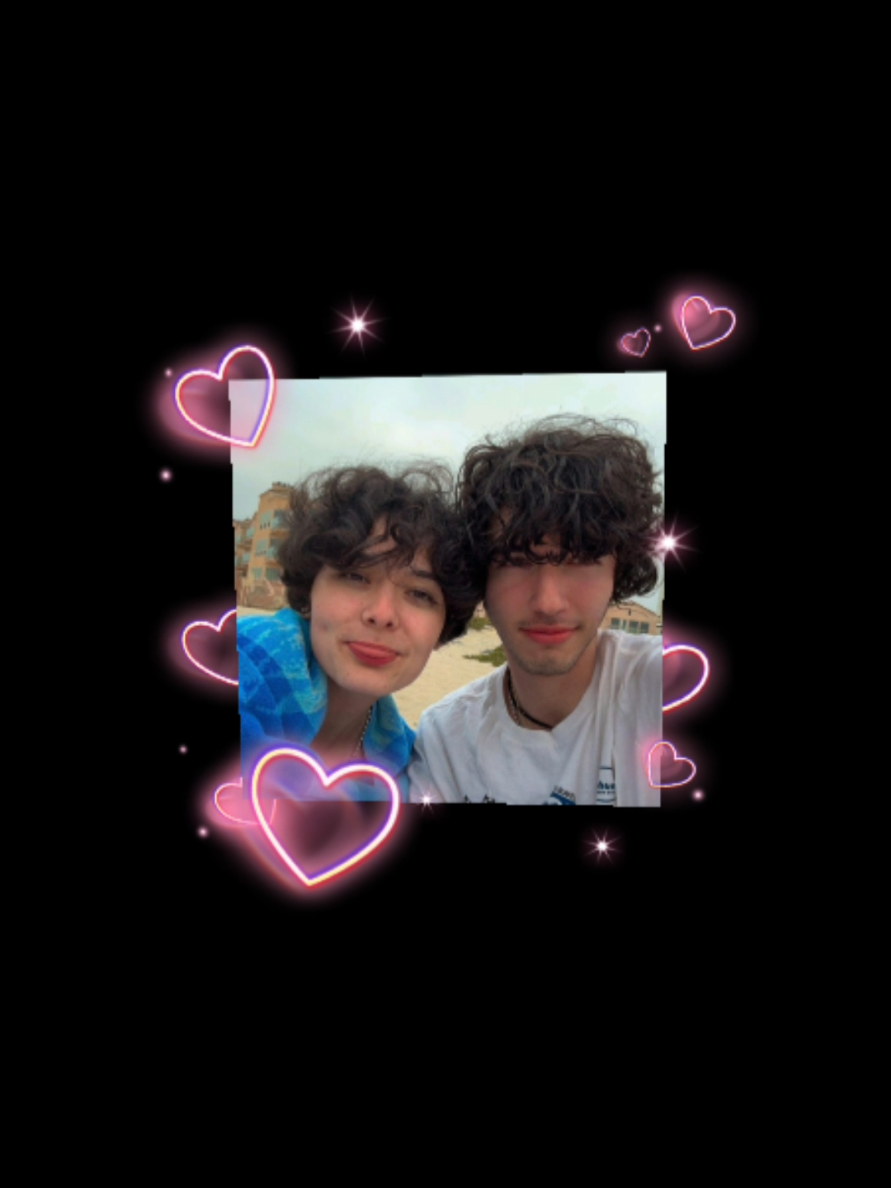 @Weird_Banana_Sinner