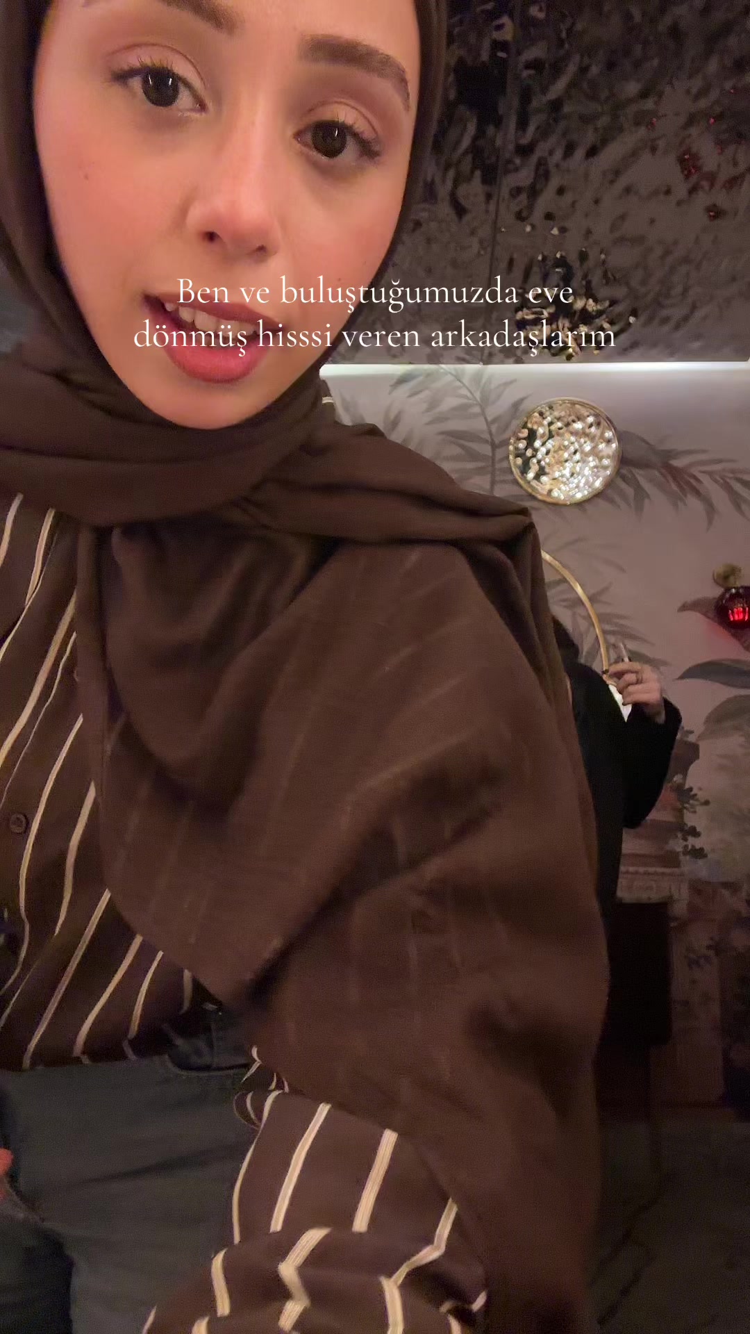 @🐝