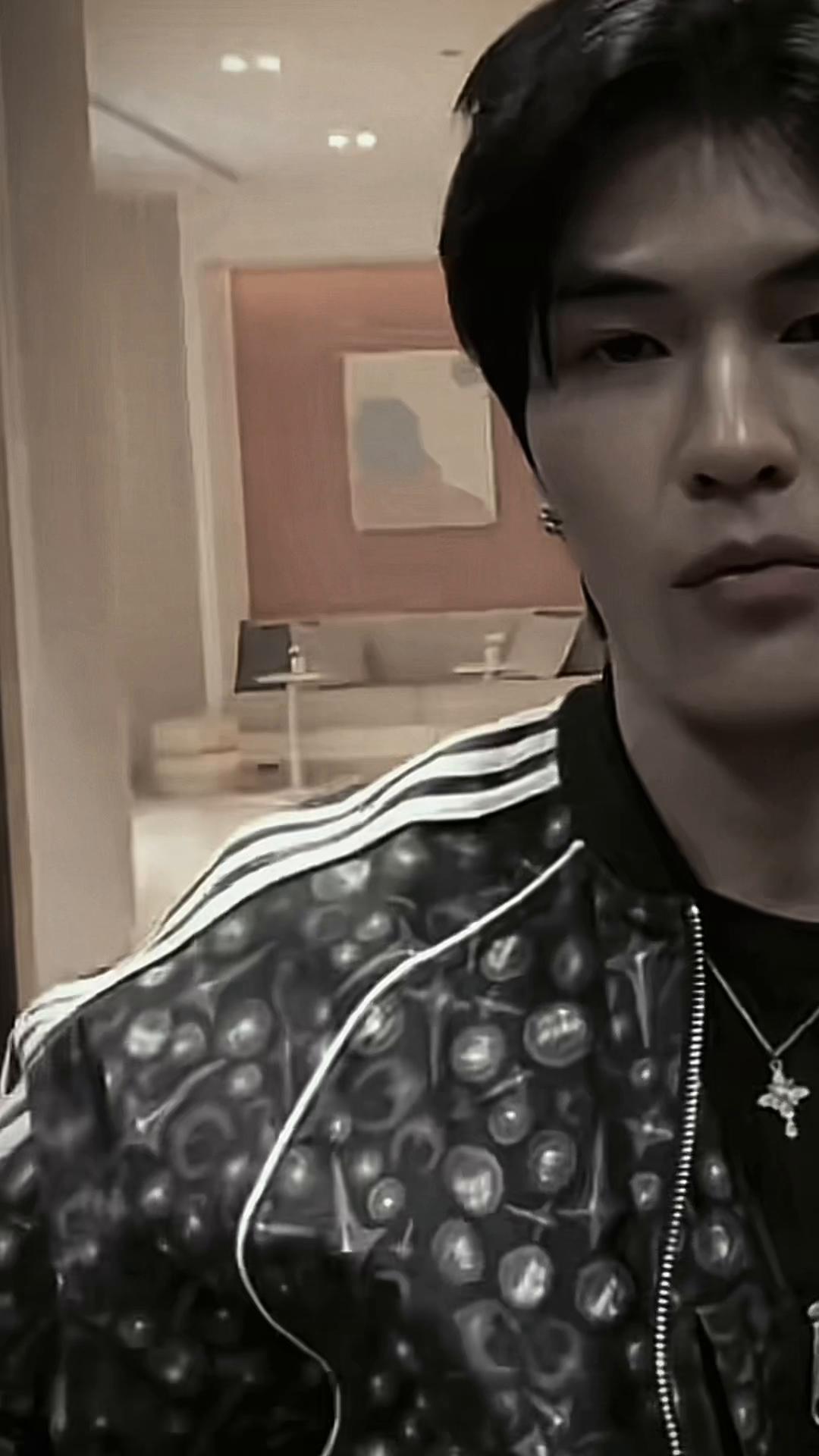 @เดือนนี้เดือนอะไร