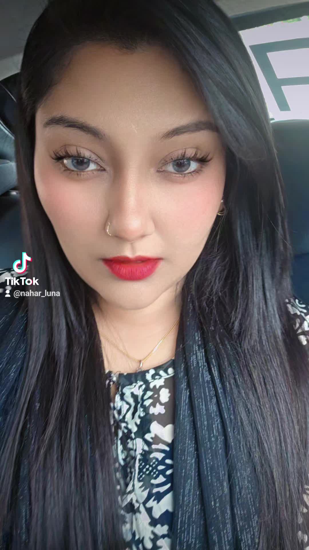 @Luna