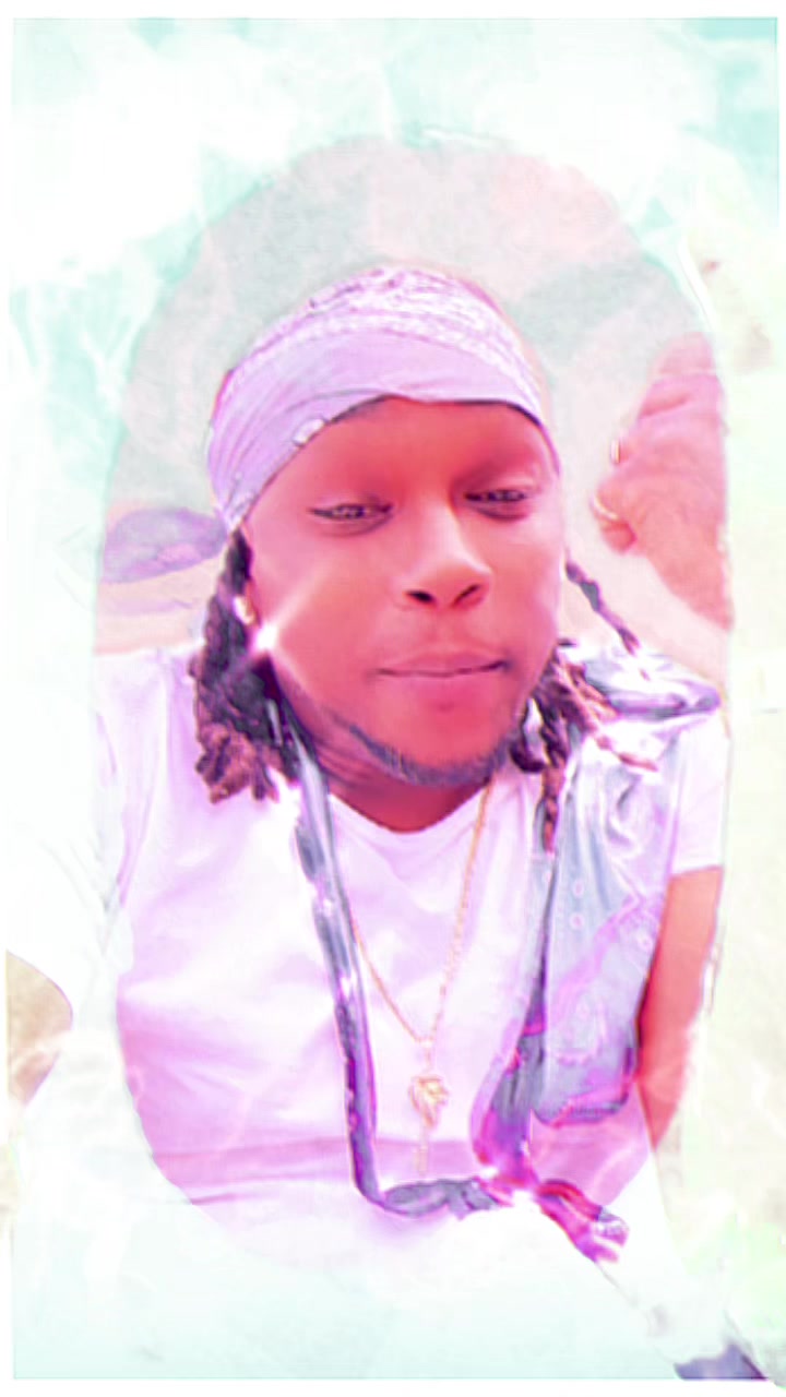 @LavishLunatic1211$