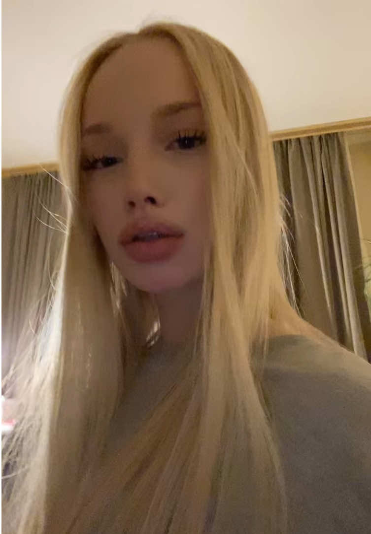 @vimolyyy