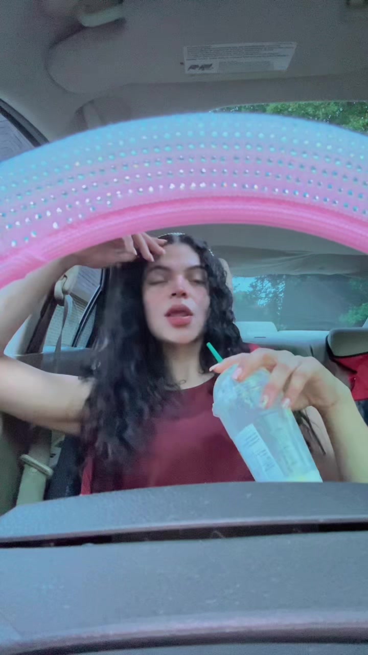 @Daniella🩷🌸🍒🌴
