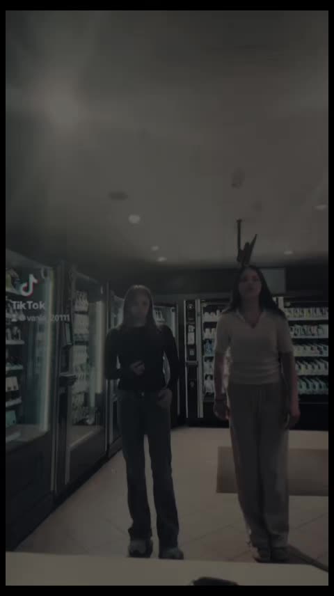 @Mia