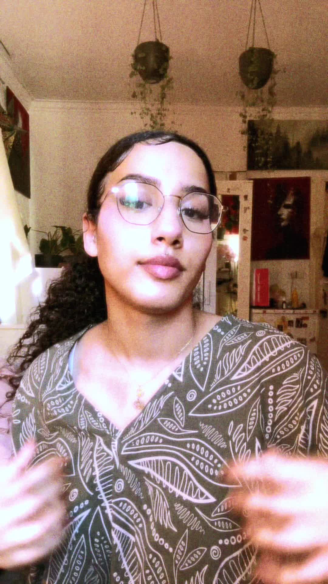 @Bebe