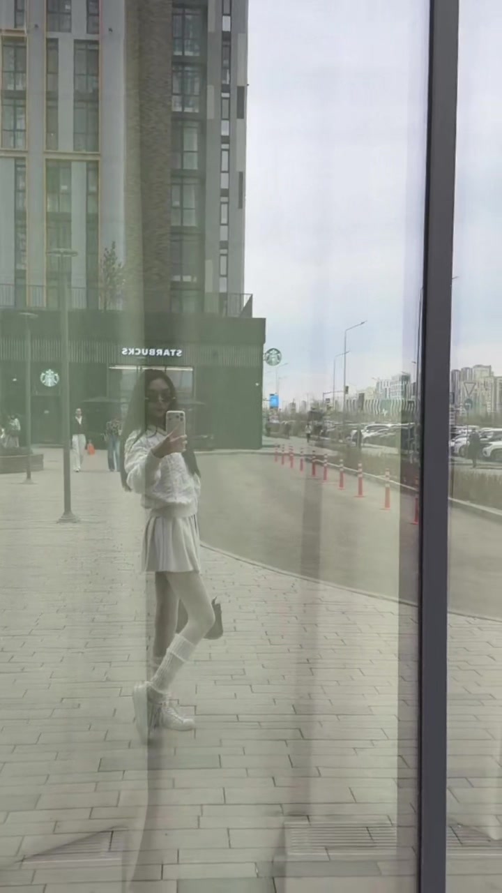 @7