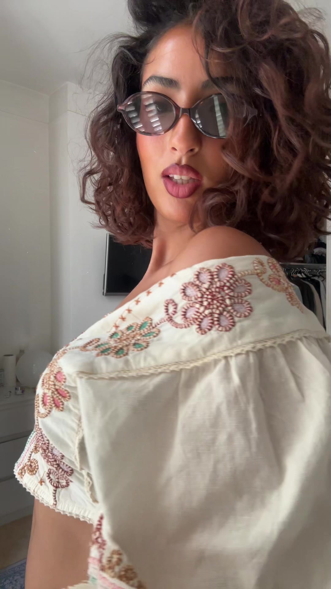 @Adjé
