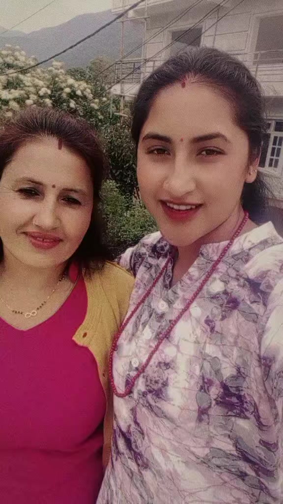 @Seela Chaurel